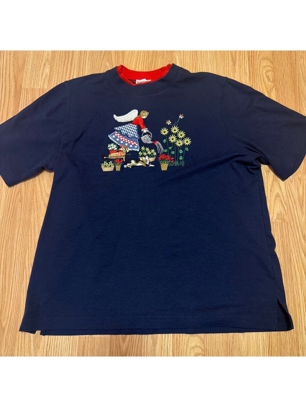 Bon Worth Vintage Gardening Angel Embroidered Cottagecore Tee Size Medium
